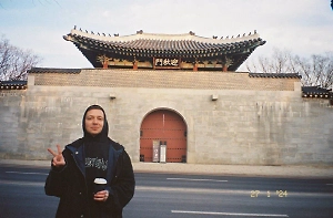 Рэперу Oxxxymiron* грозит штраф до 1 млн за пренебрежение отчётностью иноагента