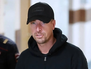 Скандальные курсы пикапа — всё: Суд запретил распространение учений Алекса Лесли в России