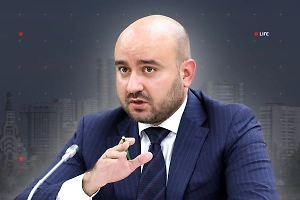 Мат, казаки и странные посты. Как самый молодой губернатор России ищет славы через скандалы