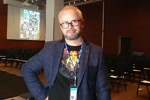 Адвокат рассказал, что грозит стилисту из Петербурга за БДСМ-тимбилдинги