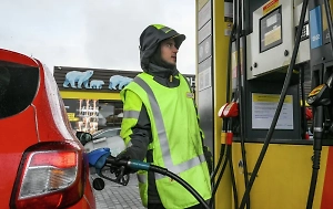 С 1 ноября темпы роста цен на бензин изменятся. За сколько будут продавать топливо на заправках