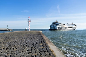 В Трабзоне россияне не могут сойти с парома Seabridge из-за таможни