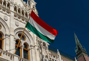 Песков объяснил выбор Венгрии для встречи Путина и Трампа