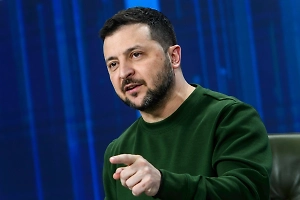Зеленский заявил, что обсудил с Сырским удары вглубь России