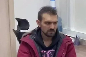 Суд продлил арест стендап-комику Артемию Останину* по делу о разжигании розни