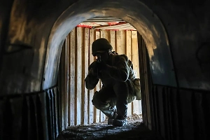 Российские бойцы прошли 8 км на корточках в подземной трубе под Новомихайловкой