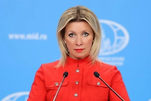 Захарова: РФ не получала уведомления от Чехии о запрете для дипломатов