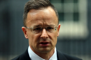 Сийярто ответил на слухи об отмене саммита Путина и Трампа в Будапеште 