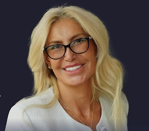 Если же пропал не только сам документ, но и старые договоры, можно обратиться в архив Росреестра или нотариальную палату за копиями. Архивы хранят все зарегистрированные сделки, и вы вправе получить заверенные дубликаты.