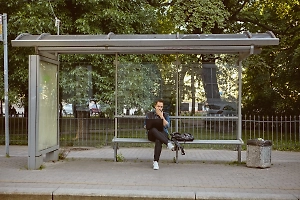 Госдума в первом чтении поддержала запрет на продажу табака и вейпов на остановках