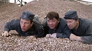 Кроссворд по фильму «Джентльмены удачи»: Только знатоки вспомнят все эти факты о комедии!