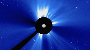 Ночная вспышка на Солнце: РАН опубликовала уникальное видео