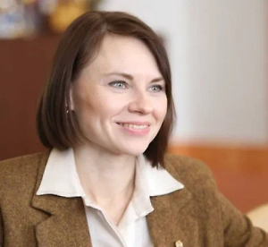 Манго — культура крайне теплолюбивая. Даже в Крыму или Краснодарском крае в открытом грунте его не вырастить. В теплицах с климат-контролем и искусственным освещением — теоретически возможно, но до первого урожая проходит 5–8 лет. Это капиталоёмкий и долгий проект