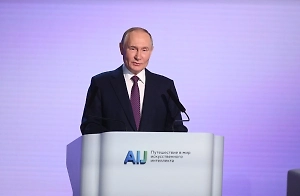 Путин поручил подумать над системой ясель, чтобы женщины вернулись в профессию