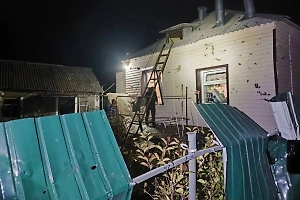 В Луганске дроны ВСУ повредили три жилых дома