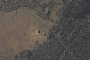 Космонавт Платонов снял египетские пирамиды через иллюминатор МКС