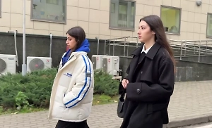 Убившие отца сёстры Хачатурян впервые за полгода встретились на заседании суда