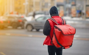 Профессор объяснил, как курьеры умудряются зарабатывать по ₽20 тысяч в день 