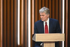 Кремль не получал предложений о переговорах Путина и Макрона