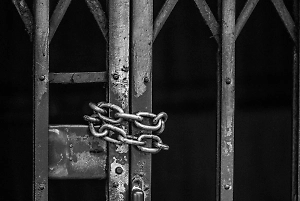 Украинские боевики устраивают адские пытки для наших солдат в «тайных тюрьмах»