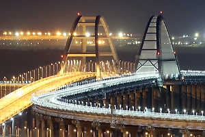 Электрокарам запретят проезд по Крымскому мосту