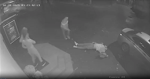 В шумном зале ресторана: Камеры засняли расстрел офицеров СБУ после кутежа