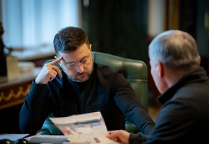 Почему Зеленский маниакально красуется ударами вглубь России — у него только одна цель