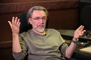 «Я народный трибун»: Сергей Шнуров объяснил, почему не смог отказаться от мата в своих песнях