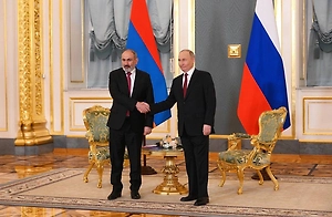 Пашинян: Россия сможет осуществлять ж/д перевозки в Армению через Азербайджан