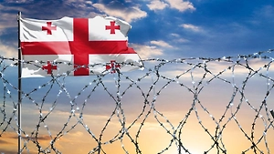 Россиянку с сыном-инвалидом не пустили в Грузию и заперли в камере в невыносимых условиях