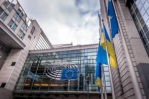 В ЕС придумали две альтернативы «репарационному» кредиту, чтобы заткнуть дыру в бюджете Украины