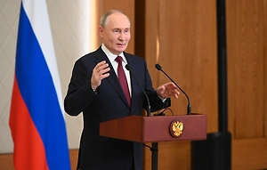 Путин открыл новые спортивные объекты в регионах РФ во время поездки в Самару