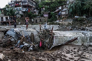 Число жертв тайфуна «Калмаэги» на Филиппинах возросло до 114 человек