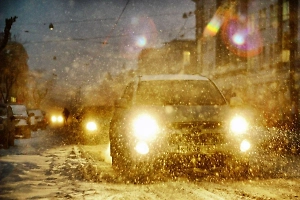 От омывателя до «антидождя»: Как защищать камеру заднего вида любого авто от грязи зимой