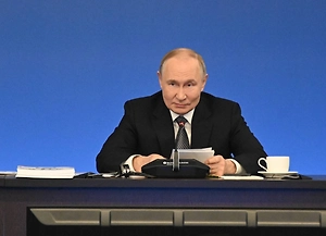 Путин предложил награждать меценатов детского спорта