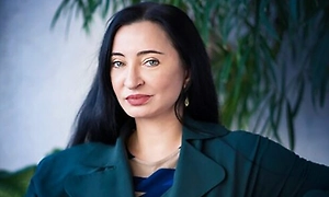 Заставить себя — это всегда принуждение, это ломка. И, конечно, любая прогулка в любую погоду, если заставлять себя, будет для вас дискомфортной. Нужно себя не заставлять, а убеждать, мотивировать, с собой нужно дружить. И внутри себя должно быть уютно. И если это так, то вы, в общем-то, этот уют и комфорт понесёте по жизни.