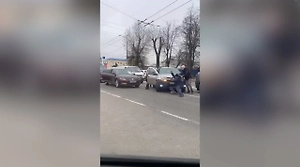 В Виннице машина с военкомами дважды сбила пытавшегося помешать мобилизации украинца