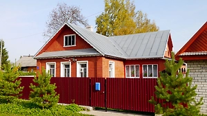 Россиянам рассказали, что нельзя строить на дачных участках