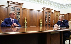 Греф рассказал Путину о системе бесконтактных платежей, которая заменит Apple Pay