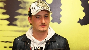 «Вообще нельзя сидеть»: Влад Кадони признался, что бросил работу из-за неизлечимой болезни