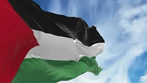 Франция будет помогать Палестине разрабатывать конституцию