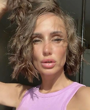 Эскортница Полина Vogue подтвердила появление Диброва с торчащим из ширинки пенисом