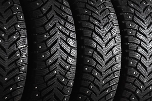 В Госдуме напомнили о штрафах за изношенные зимние шины