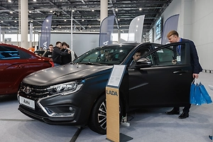 «АвтоВАЗ» продал более 1000 машин Lada Aura с начала года