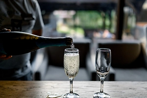 В России могут ограничить продажу детям напитков, имитирующих алкоголь