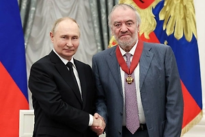 Дирижёр Гергиев рассказал, как «дал пять» Путину на гала-концерте в Большом театре