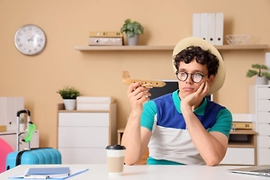 Экономист объяснила, какую высокую цену россияне заплатят за исключение выходных из отпуска