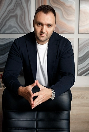 Есть понятие «недостойный наследник», в соответствии со ст. 1117 ГК РФ, который своими умышленными противоправными действиями, направленными против наследодателя, кого-либо из его наследников или против осуществления последней воли наследодателя, выраженной в завещании, способствовали либо пытались способствовать призванию их самих или других лиц к наследованию либо способствовали или пытались способствовать увеличению причитающейся им или другим лицам доли наследства.