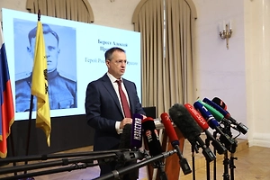 Мединский высмеял отмену Киевом имён императоров России