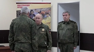 Опубликовано видео посещения Путиным командного пункта группировки «Запад»